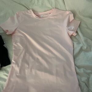 Elegant Light Pink Women's Short Sleeve Tee